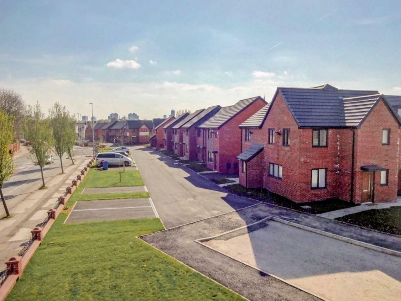 Newly Built, Splendid House For 5 In Manchester! Exterior photo